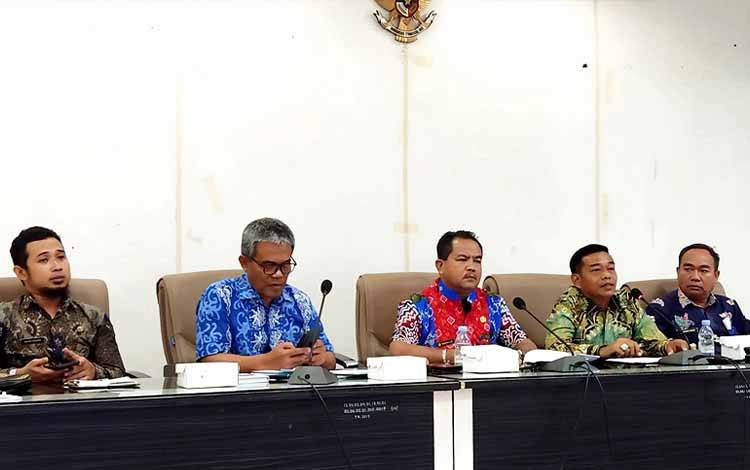 DPRD Barut Apresiasi Tindak Lanjut RPD Perbaikan Jalan Luwe Hilir dan Hulu