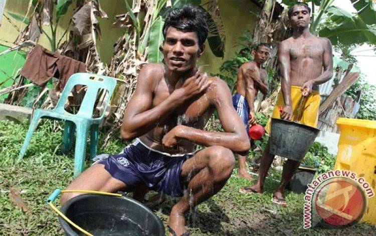 Kapal Ditumpangi Imigran Rohingya Diduga Milik Warga Lokal