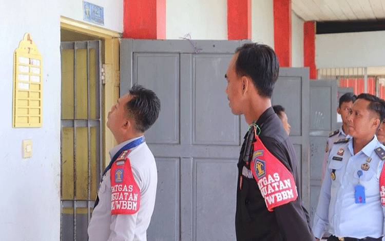 Kepala Rutan Kapuas Sisir Kamar dan Blok Hunian?