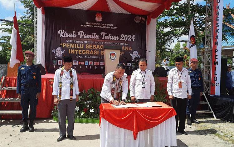 VIDEO: Disambut Meriah, Kirab Pemilu 2024 Tiba di Kotawaringin Barat?