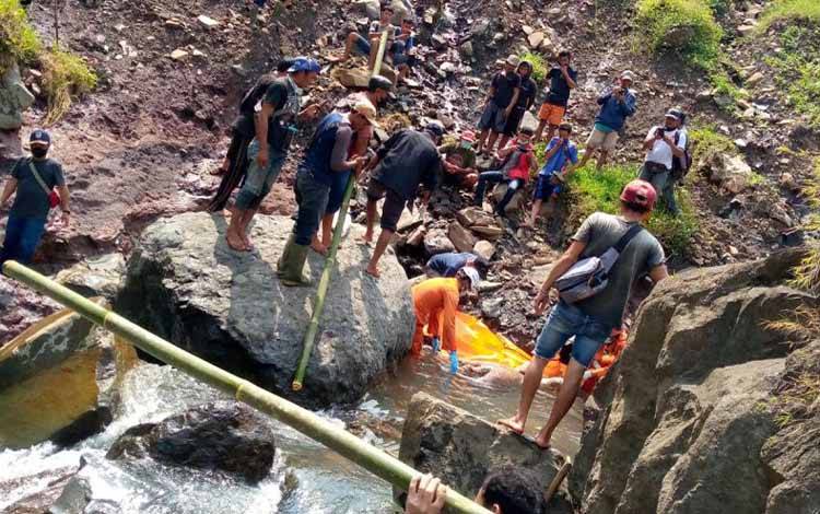 Tim SAR Temukan Pencari Madu Hutan dalam Kondisi Meninggal Dunia