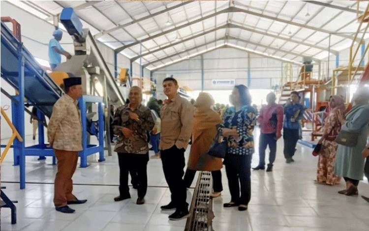 Kotim Berharap Kehadiran Pabrik Kelapa Tingkatkan Kesejahteraan Petani