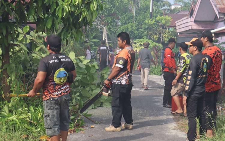 Warga Jalan Basir Jahan Antusias Ikuti Kerja Bakti Bersama BPBD
