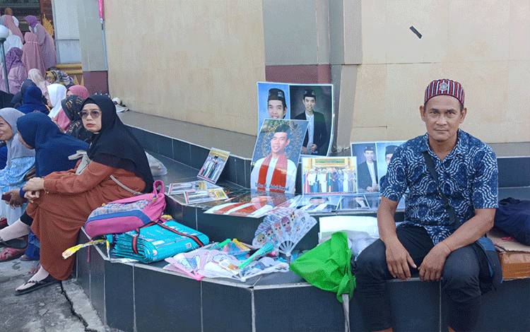 Tabligh Akbar bersama UAS di Sampit Datangkan Berkah Pedagang dari Banjarmasin