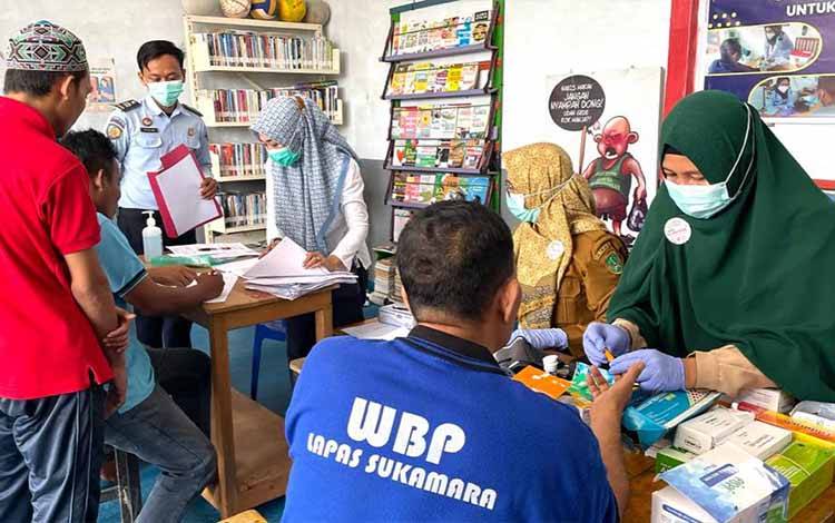 Lapas Sukamara dan Puskesmas Lakukan Skrining PTM kepada Warga Binaan?