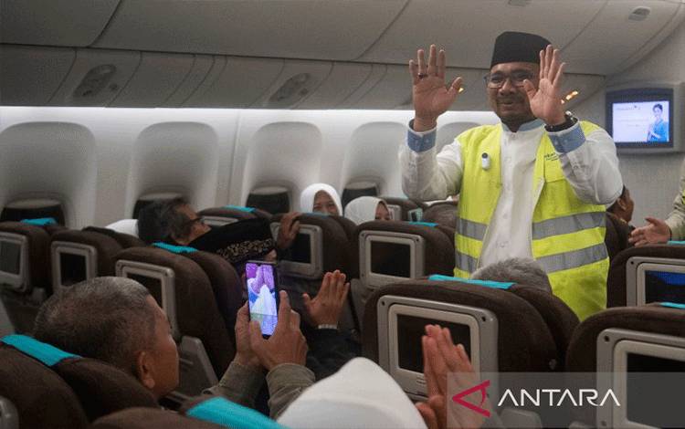 Menag Larang Jamaah Bawa Atribut Politik Selama Berhaji