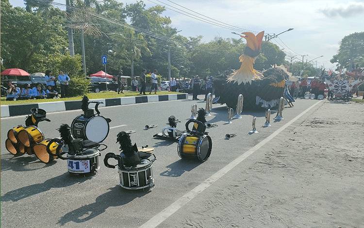 81 Mobil Hias Meriahkan Lomba Karnaval Festival Budaya Isen Mulang