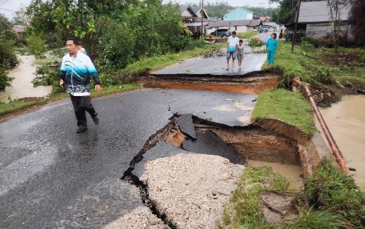 Jalan di Kuala Kurun Putus, ini Kata Kepala Dinas PU Gunung Mas