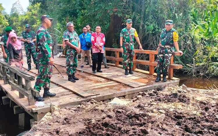 Tim Wasev Kunjungi Lokasi TMMD di Desa Danau Ganting