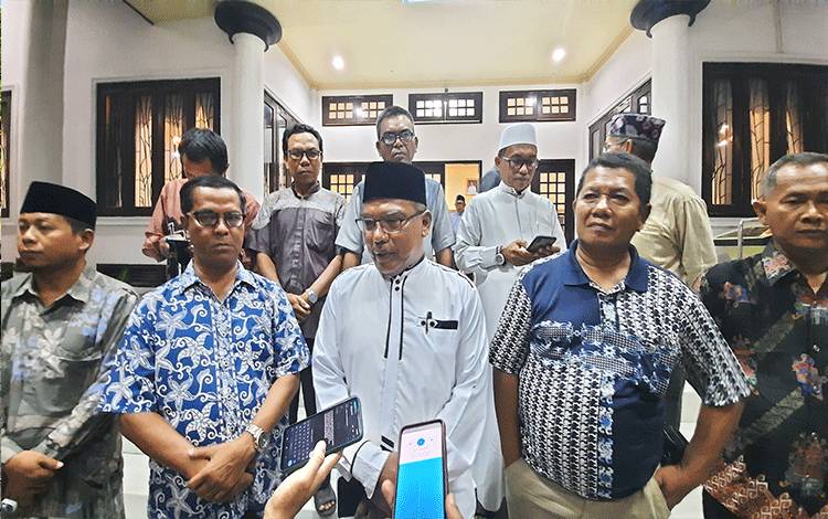 Tokoh Masyarakat Beri Dukungan Pada Pj Bupati Kobar Budi Santosa