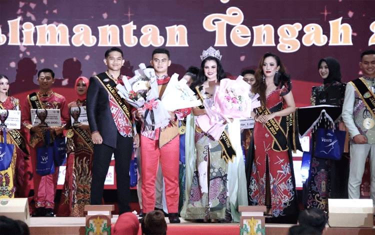 Benaya Yoyada dan Marcelina Elgiven Paendong Terpilih Sebagai Jagau dan Bawi Nyai Pariwisata Kalteng