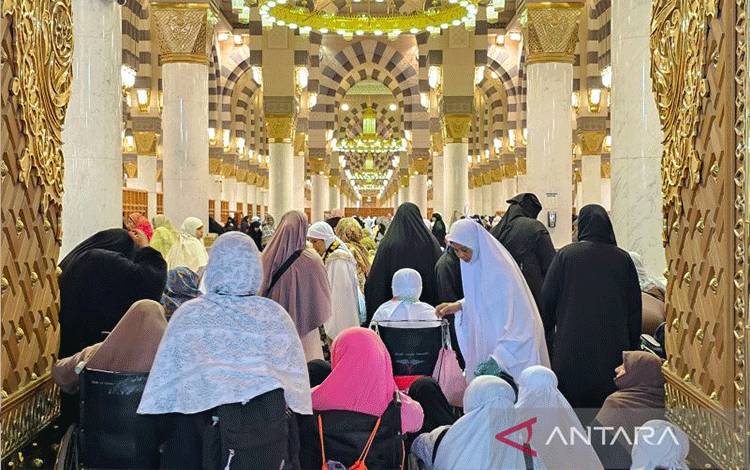 Jamaah Indonesia Sebagian Sudah Bisa Memasuki Raudhah