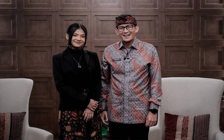 Menparekraf Apresiasi Karya Sara Fajira Karena Angkat Budaya Lokal