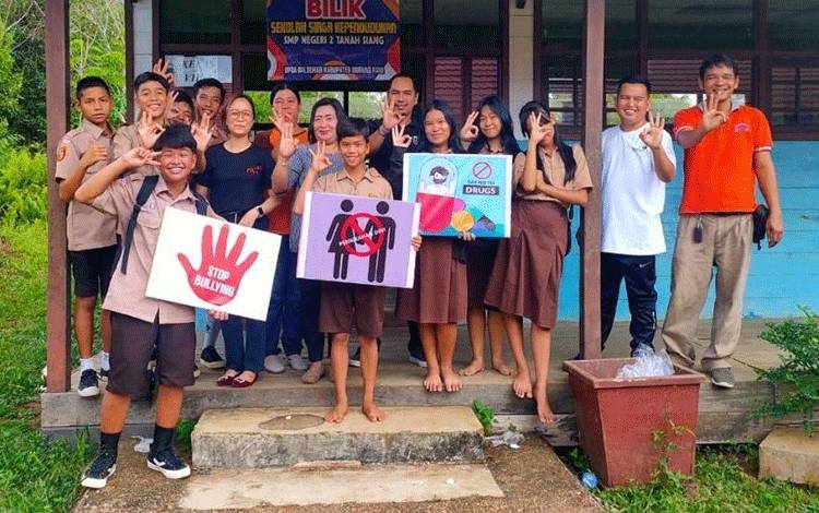DP3ADALDULKB Murung Raya Kerjasama dengan Sekolah Siaga Kependudukan Penyuluhan Reproduksi?hingga Pernikahan Dini