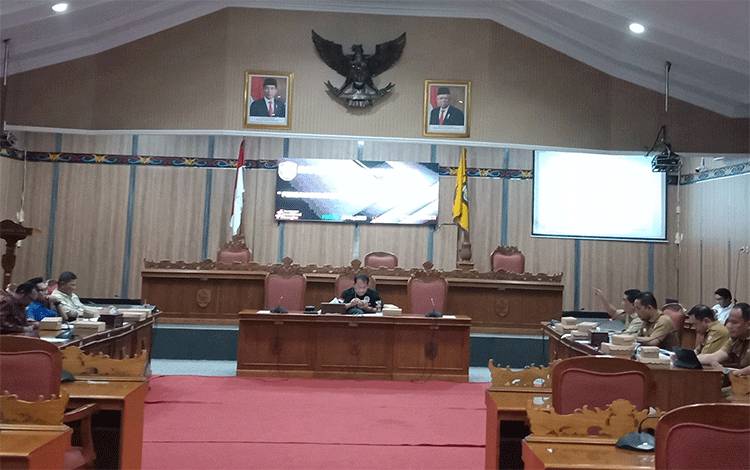 DPRD Kotim Rampungkan Pembahasan Raperda Penetapan Desa