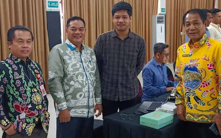 DPRD Gunung Mas Desak PLN agar 2024 Seluruh Desa Sudah Dialiri Listrik