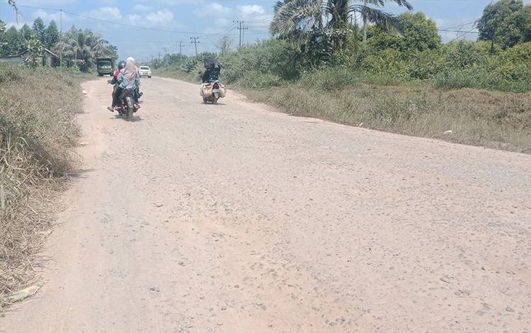 DPRD Kotim Berharap Kerusakan Jalan Lingkar Selatan Segera Diatasi