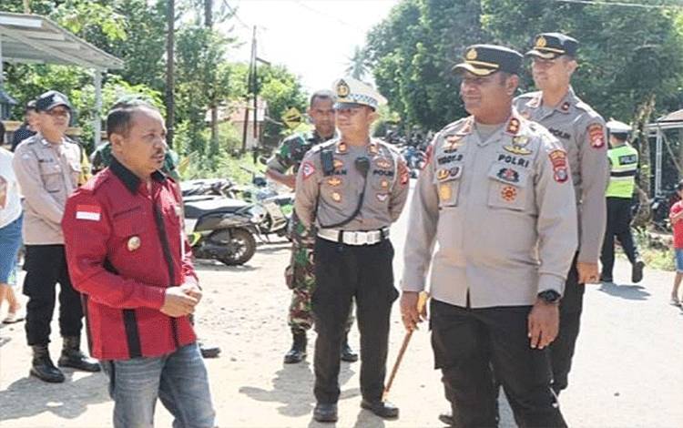 Kapolres Barito Timur dan Forkopimda Pantau Pilkades Serentak
