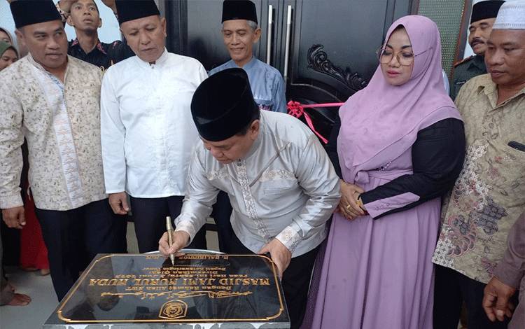Resmikan Masjid di Cempaga, Bupati Kotim: Bukan Hanya Tempat Salat
