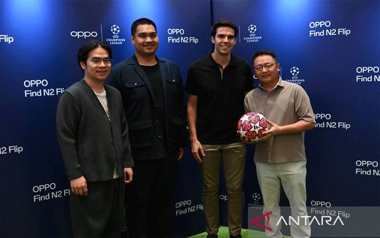 Menpora Dito Temani Ricardo Kaka Makan Malam di Jakarta