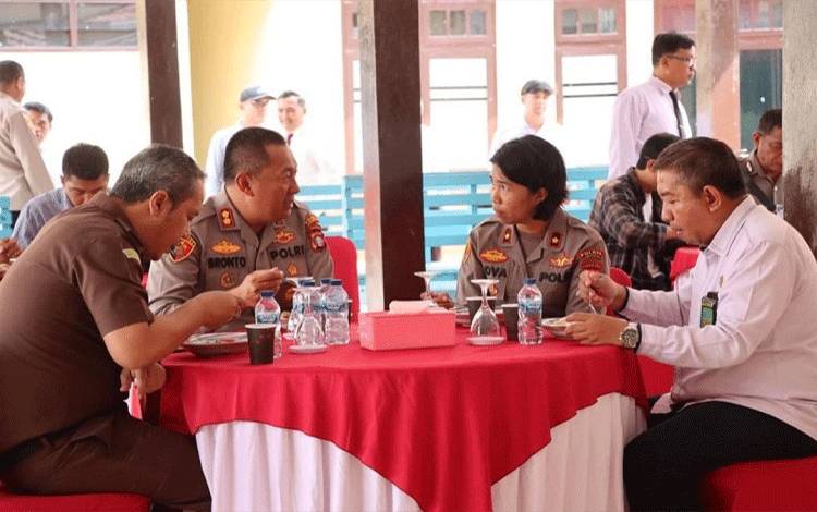 Polres Lamandau Gelar Coffee Morning Bersama APH dan Jurnalis
