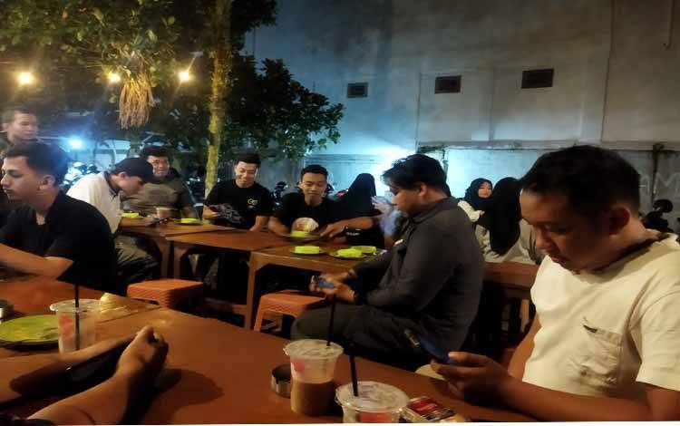 Sukarelawan Ganjar Kalteng Diskusi Bareng Milenial untuk Tingkatkan Pemahahan Berpolitik