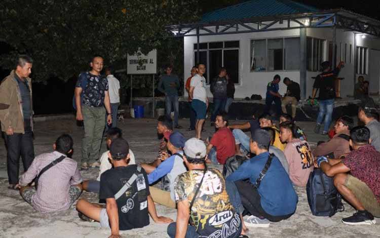TNI AL Gagalkan Upaya Pengiriman 17 Calon PMI Ilegal di Perairan Batam