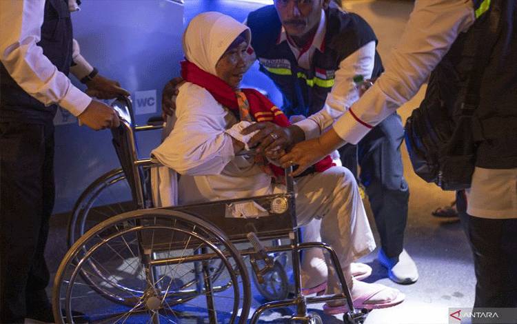 Jemaah Diimbau Gunakan Sewa Kursi Roda Resmi di Masjidil Haram