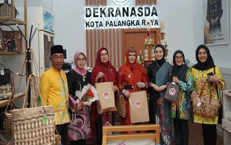 Dekranasda Palangka Raya Siap Bantu Pasarkan Produk UKM dan IKM