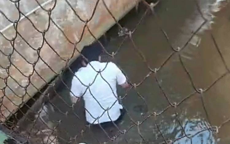 Pengedar Sabu Ditangkap Satresnarkoba Polres Kapuas, Walau Sempat Buang Barbuk ke Sungai