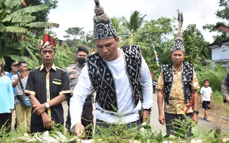 Bupati Lamandau Tutup BBGRM Ke-20 Tingkat Kecamatan Delang