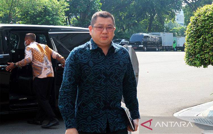 Hary Tanoesoedibjo Tiba di Kantor DPP PDI Perjuangan