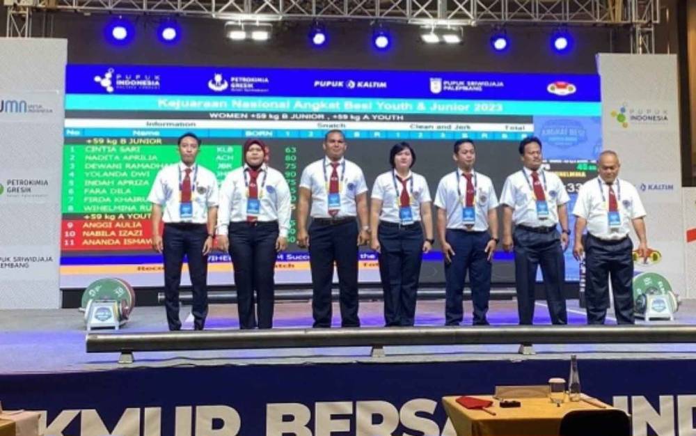 Pengajar MAN Kapuas ini Jadi Juri di Kejuaraan Angkat Besi Tingkat Nasional