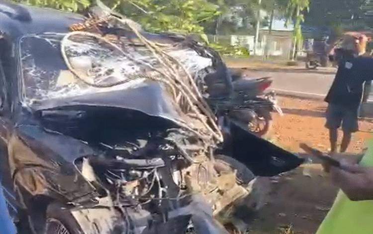 Selain 3 Tewas, 3 Orang juga Kritis Akibat Minibus Gagal Menyalip Truk CPO