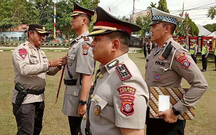 Wakapolres, Kasat Narkoba, dan Tiga Kapolsek di Barito Timur Berganti