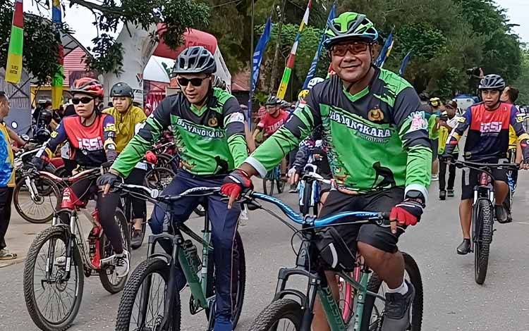Polres Barito Timur Gelar Fun Bike Hari Bhayangkara ke-77