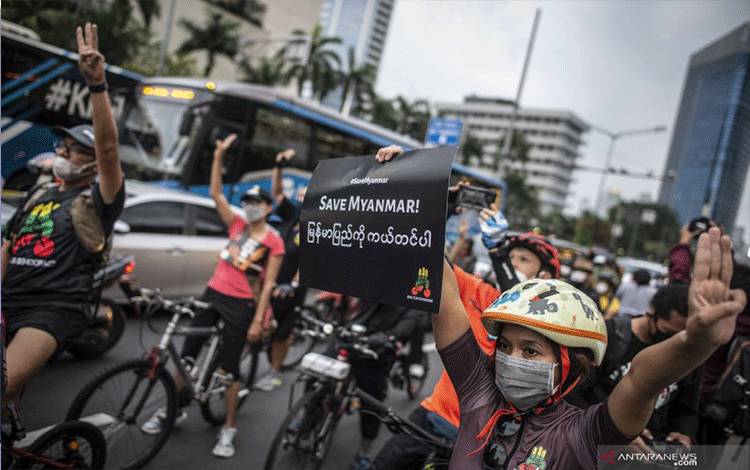 Menlu AS, Menlu Singapura Pesimis dengan Situasi di Myanmar