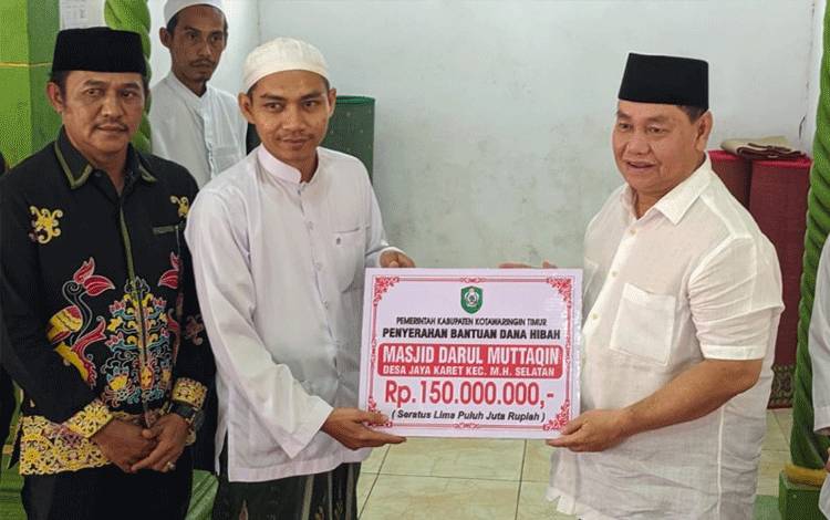Pemkab Kotim Beri Bantuan Pondok Pesantren Darul Falah