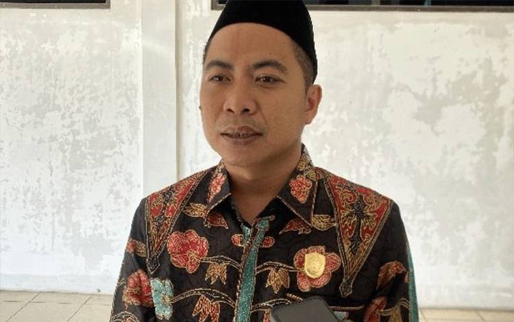 Lesgislator Kotim ini Sebut Wisuda Wajib Pertimbangkan Kemampuan Orangtua Murid?