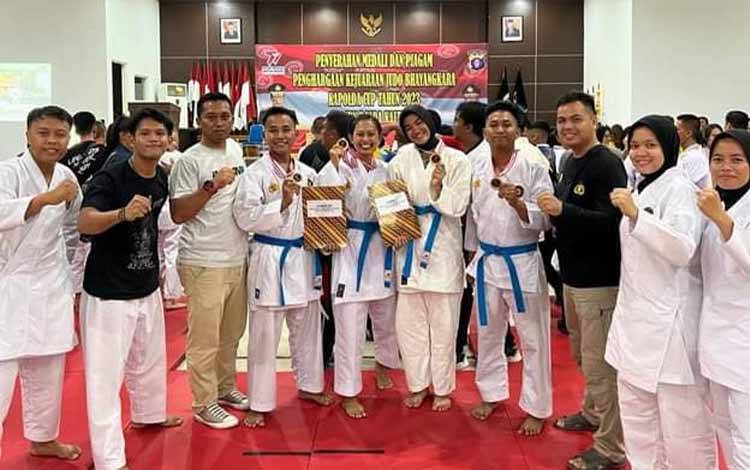 Personel Polres Pulang Pisau Raih Juara Judo Bhayangkara Kapolda Cup 2023