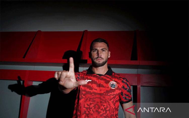 Simic Resmi Reuni Dengan Persija Usai Teken Kontrak Selama Dua Tahun
