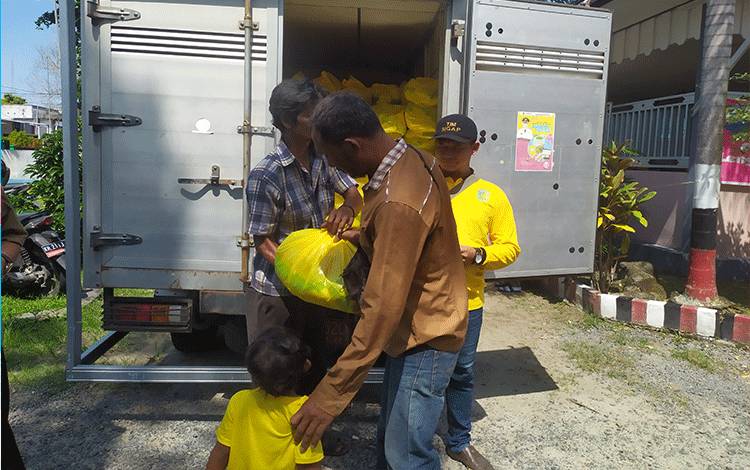 Pemko Palangka Raya Salurkan 650 Paket Sembako Murah Jelang Iduladha