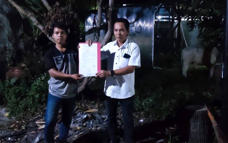 Nasdem Kalteng Terima Satu Ekor Sapi Kurban H Abdul Rasyid AS