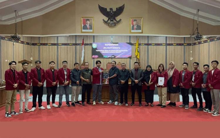 Bapemperda DPRD Kotim Sambut Baik Pengajuan 2 Naskah Akademis Mahasiswa STIH Habaring Hurung