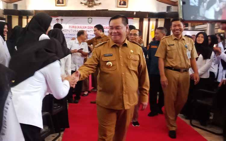 Jelang Pemilu, Bupati Kotim Ingatkan ASN Bijak Gunakan Sosial Media?
