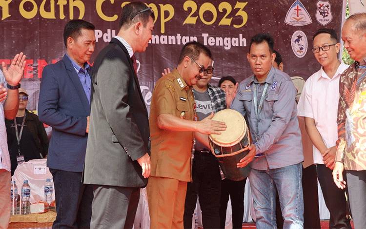 Buka Youth Camp, Herson B Aden Ingatkan Kegiatan Positif