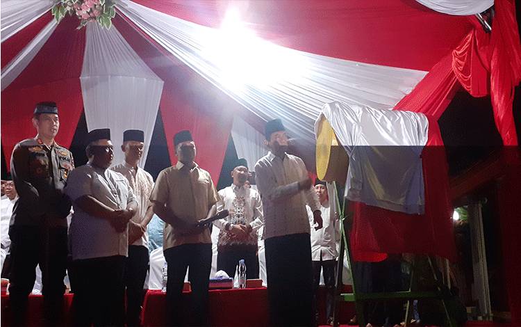 Pj. Bupati Kobar Pimpin Pelepasan Takbir Keliling Iduladha 1444 H
