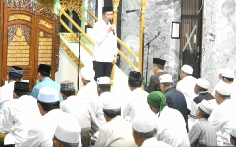 Bupati Barito Utara Salat Iduladha 1444 H di Masjid Jami Abdurrahim