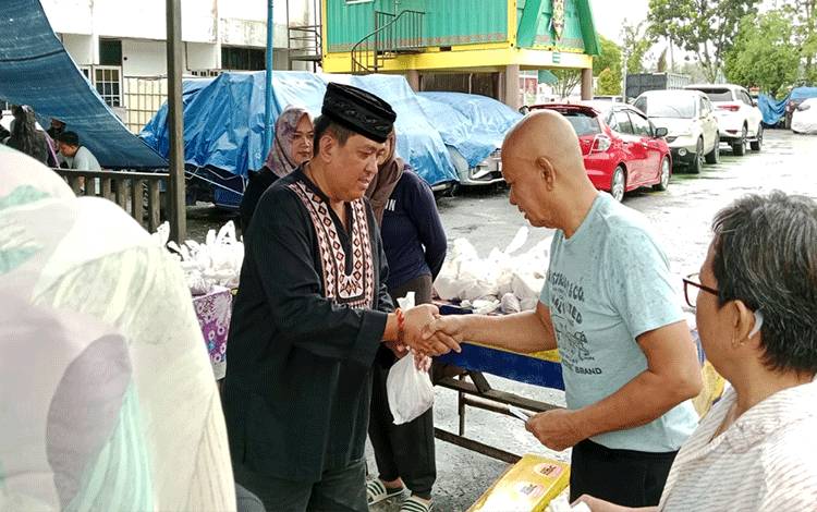 Kejaksaan Negeri Palangka Raya Salurkan 250 Kantong Daging Hewan Kurban