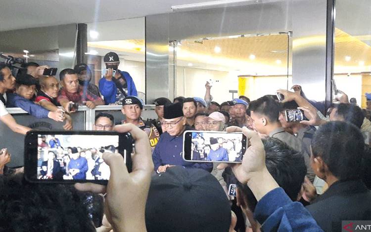 Penyidik Belum Tetapkan Panji Gumilang Tersangka Usai Diperiksa 9 Jam